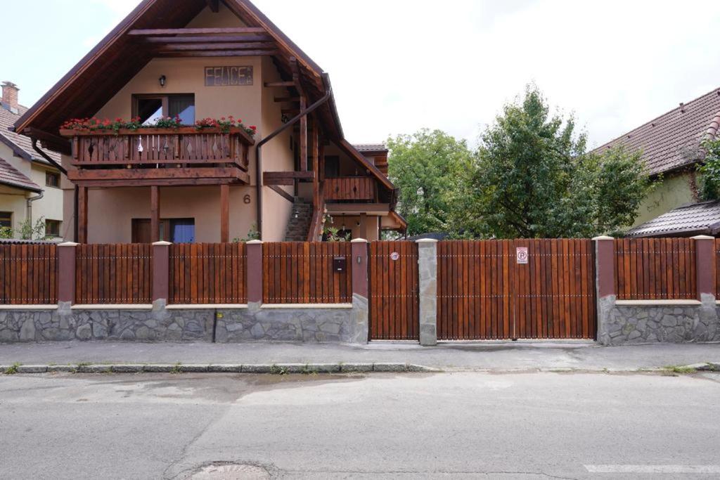 Casa Felice Hotel Brașov Exterior foto